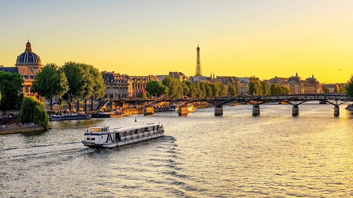 paris cityscape